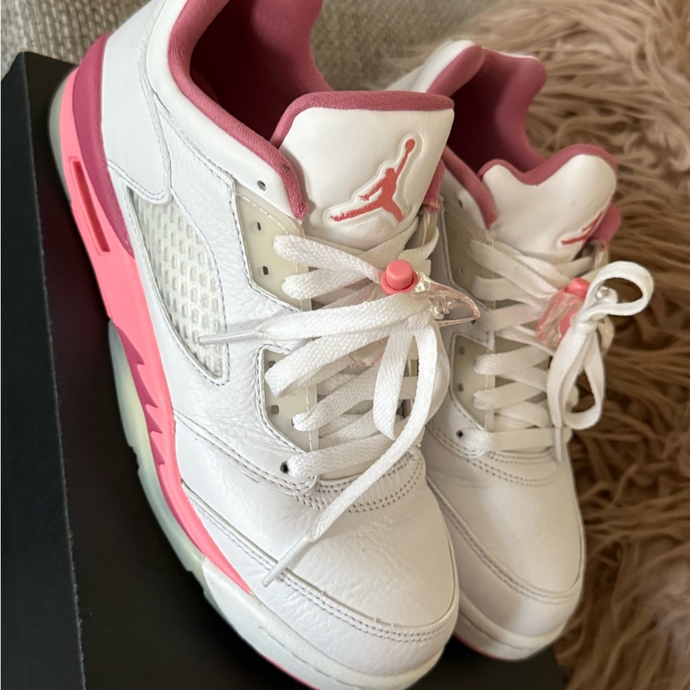 Jordan Women's White and Pink Sneakers